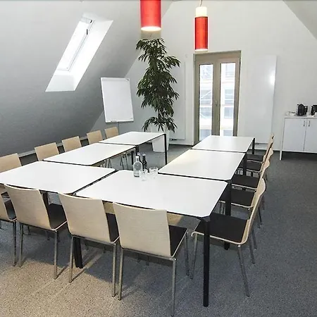 高登尼斯拉得酒店 酒店