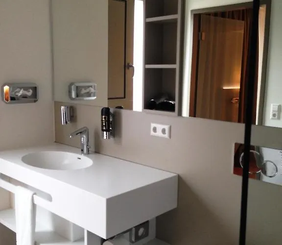 Отель Goldenes Rad 4*