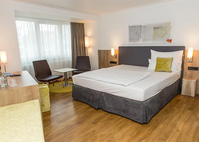 Отель Goldenes Rad 4*