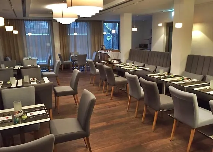 高登尼斯拉得酒店 4*